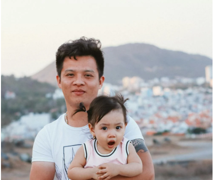 <strong>Carlos R.</strong>